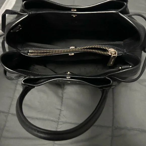Kate Spade Black Pebbled Dumpling  Satchel ✨ - Picture 2 of 7